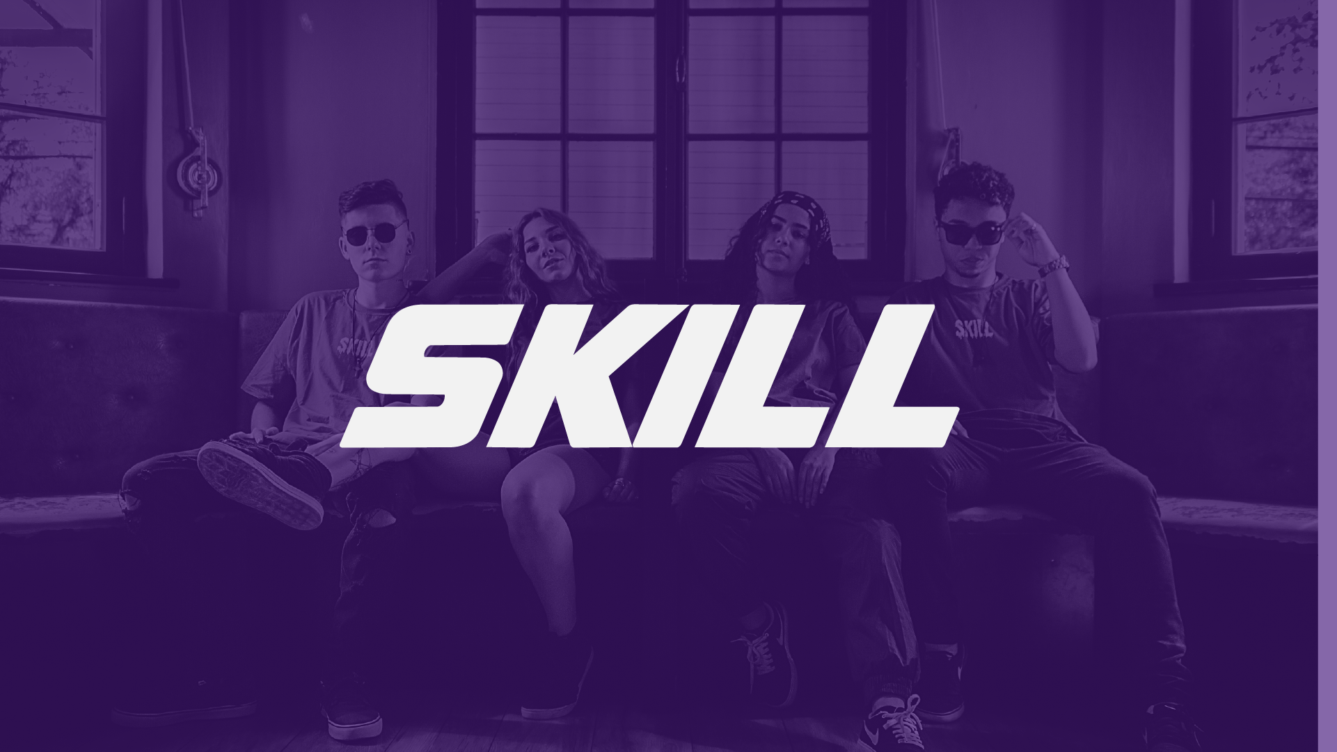 Capa do case Skill Supply: wordmark SKILL sobre fotografia de campanha, em duotone roxo.